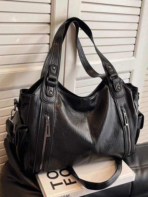 Bolso tote con remaches de gran capacidad