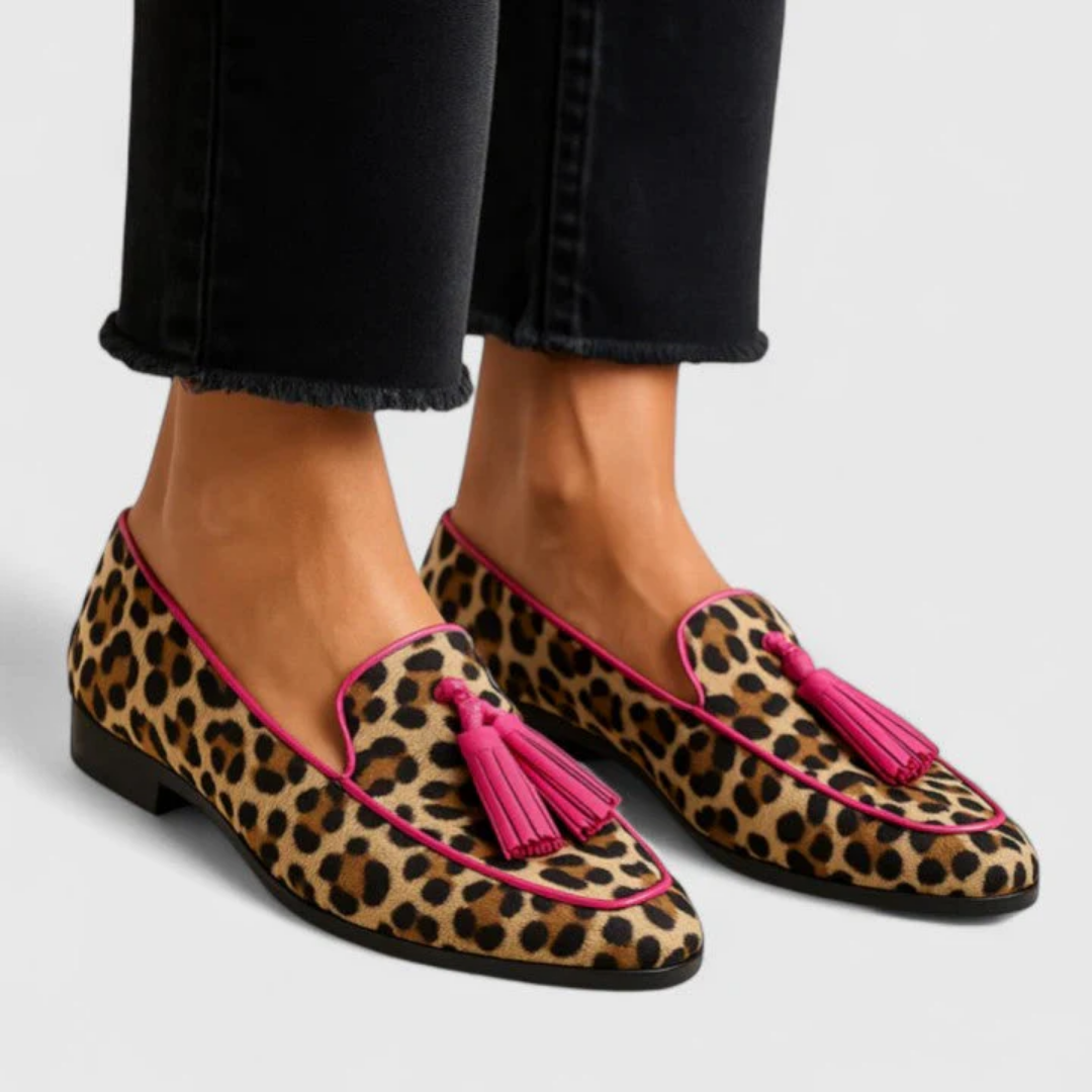 Mocasines con borlas y estampado animal