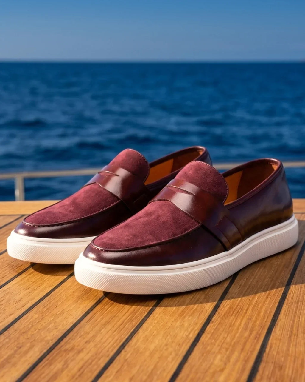 Mocasín AUGUSTO de piel y ante estilo náutico
