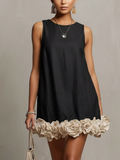 Mini vestido negro holgado con flores en 3D