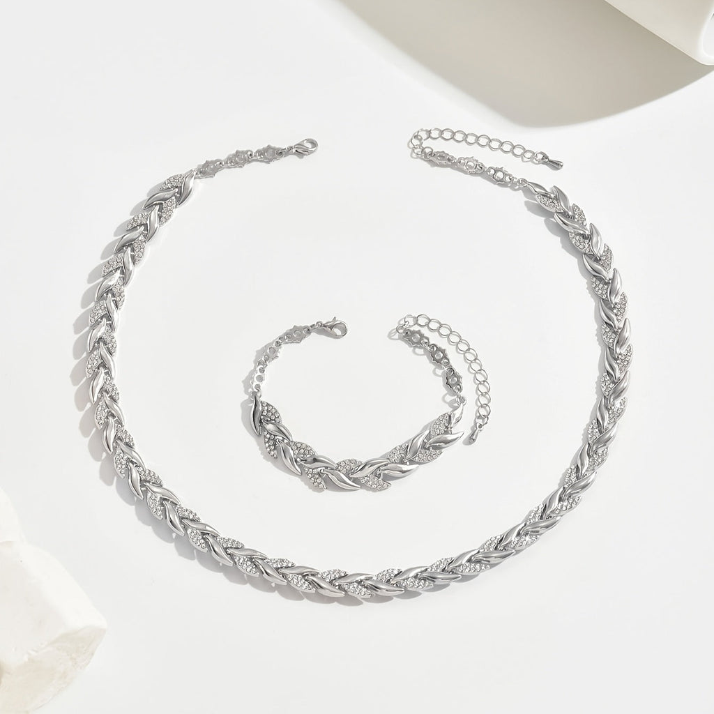 Claudine | Collar hecho a mano en forma de cola de pez
