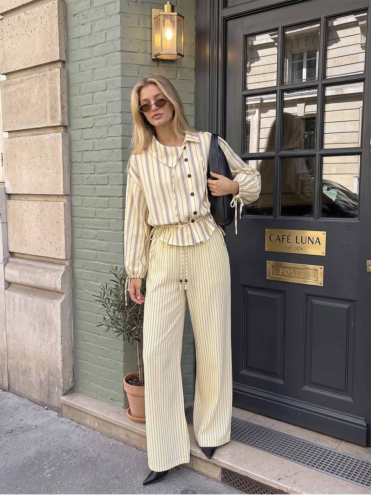 Conjunto de pantalón a rayas con cordón de dos piezas