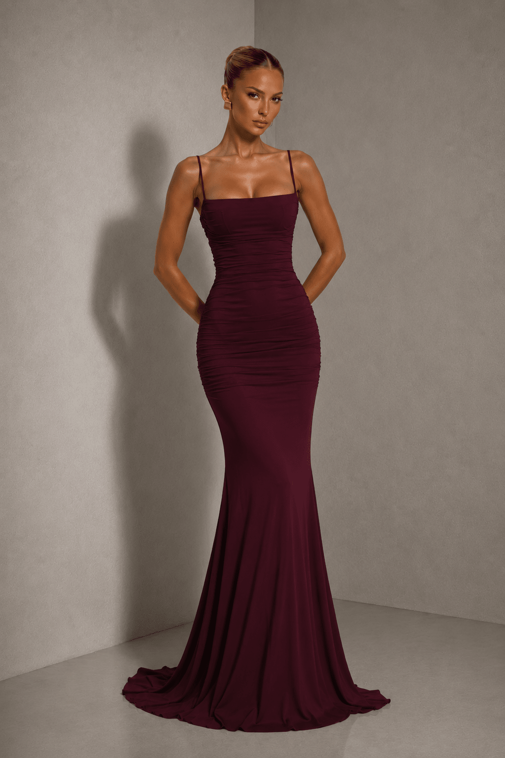 Vestido de malla suave en color rosa empolvado
