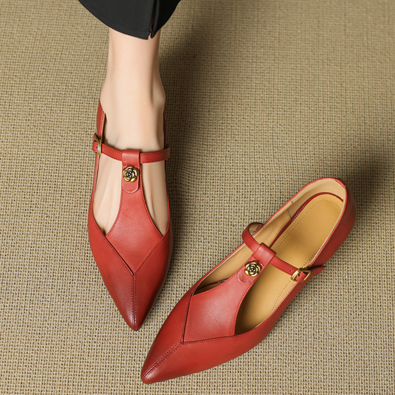 Zapatos de tacón bajo con adorno de rosa