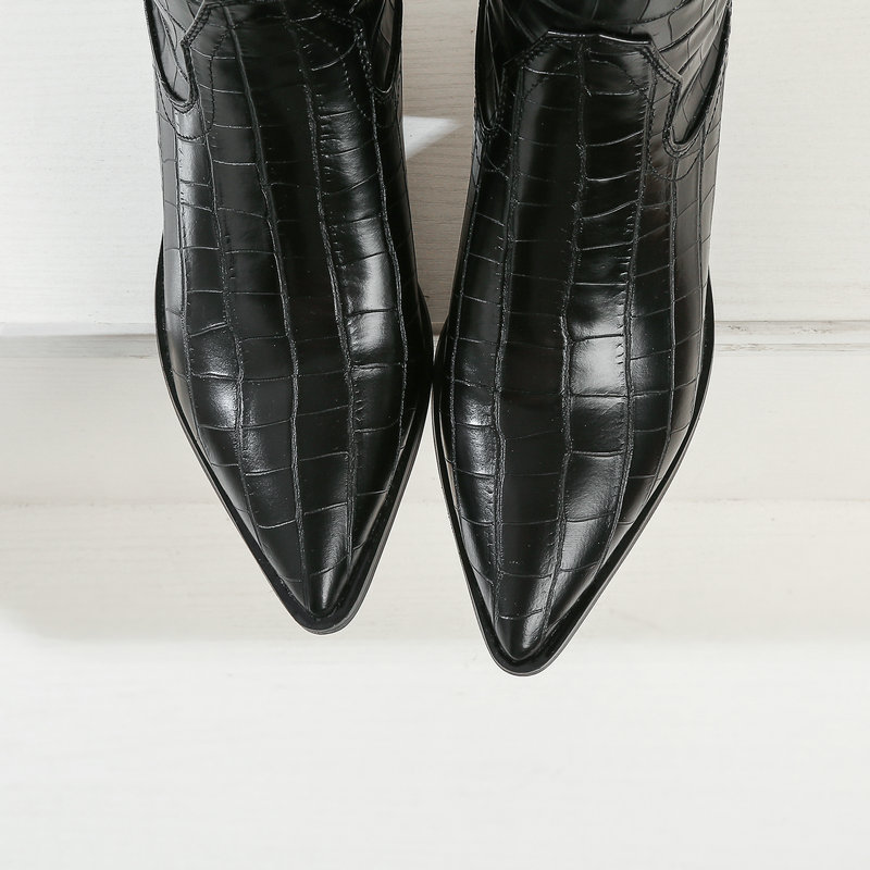 Botas altas estilo western con efecto cocodrilo