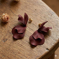 Pendientes de flor Burgundy Bloom