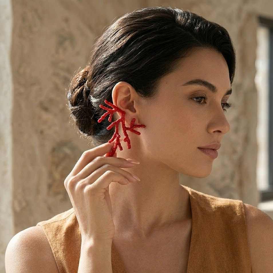 Pendientes llamativos en rojo coral