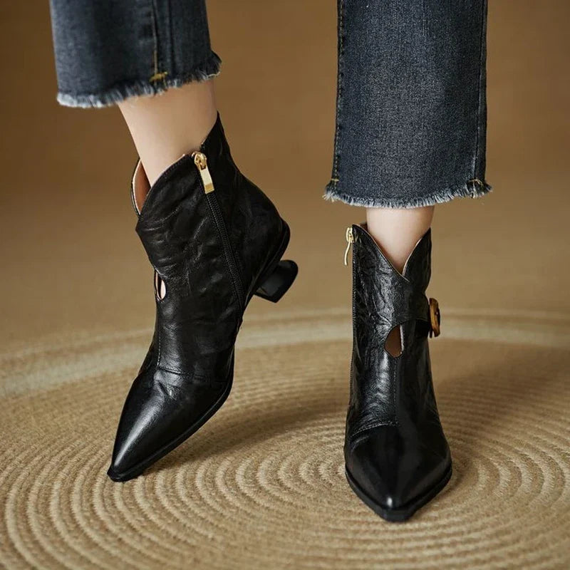 Botines de Cuero con Hebilla Dorada