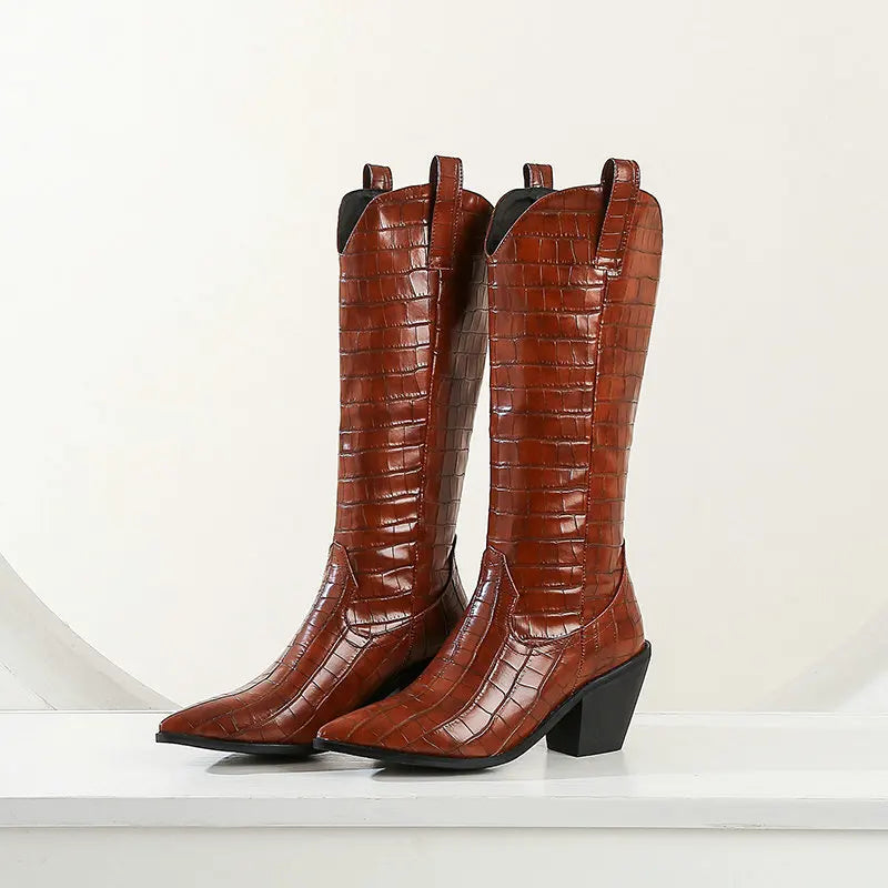Botas altas estilo western con efecto cocodrilo