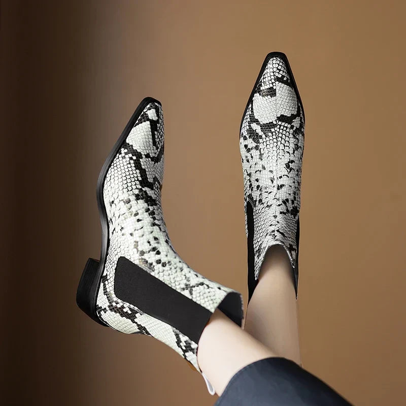 Botines Chelsea de efecto serpiente
