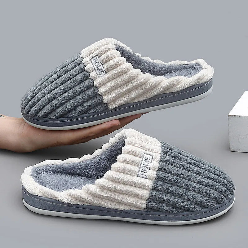 Pantuflas forradas de polar con suave textura acanalada