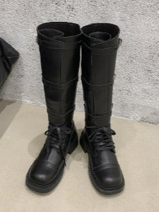 Botines estilo británico tipo Martin, desgastados y de punta cuadrada