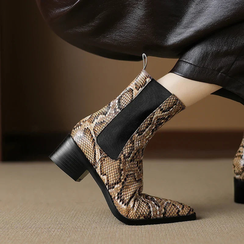 Botines Chelsea de efecto serpiente