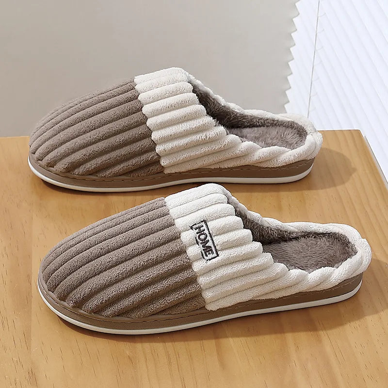 Pantuflas forradas de polar con suave textura acanalada