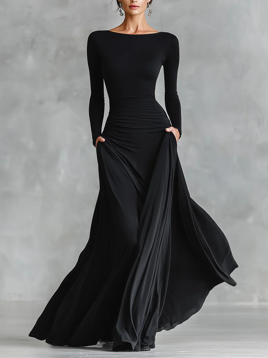 Vestido Largo Negro de Crepé Plisado Cuello Barco