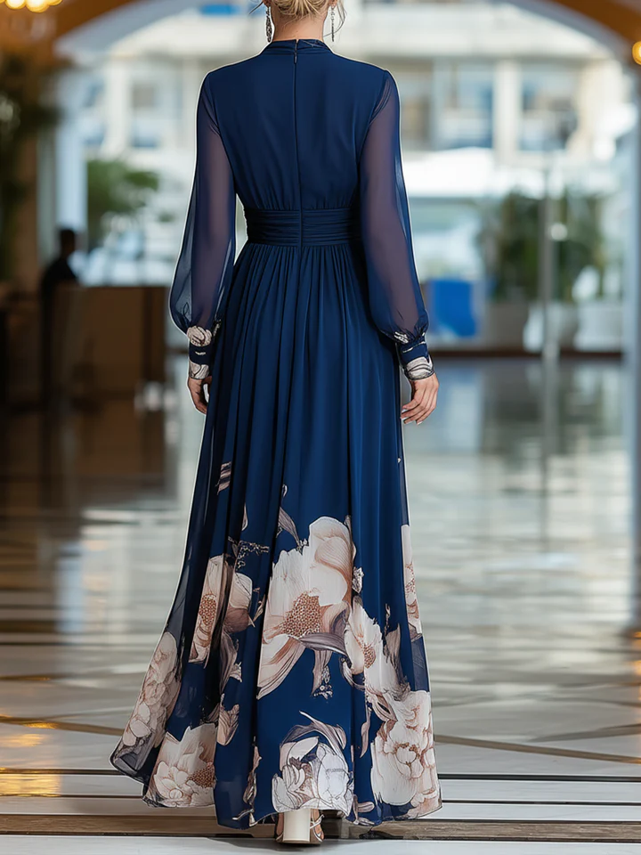 Vestido maxi floral azul marino con mangas de tul y escote en V