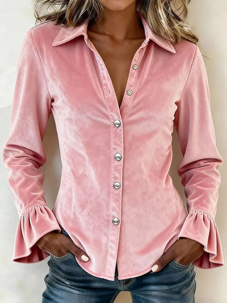 Camisa de terciopelo con botones y puños de volante