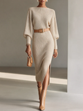 Vestido midi color avena con cuello barco, mangas abullonadas y cinturón