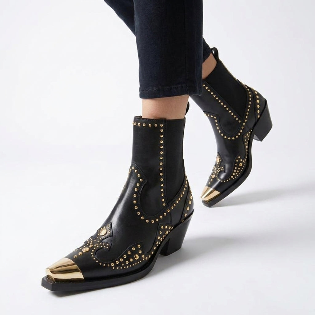 Botines western con puntera metálica