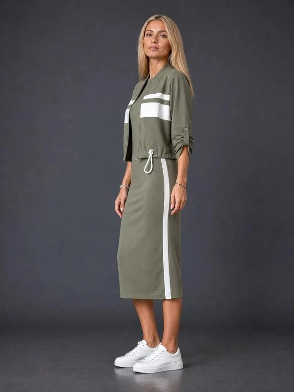 Conjunto de vestido y chaqueta deportiva