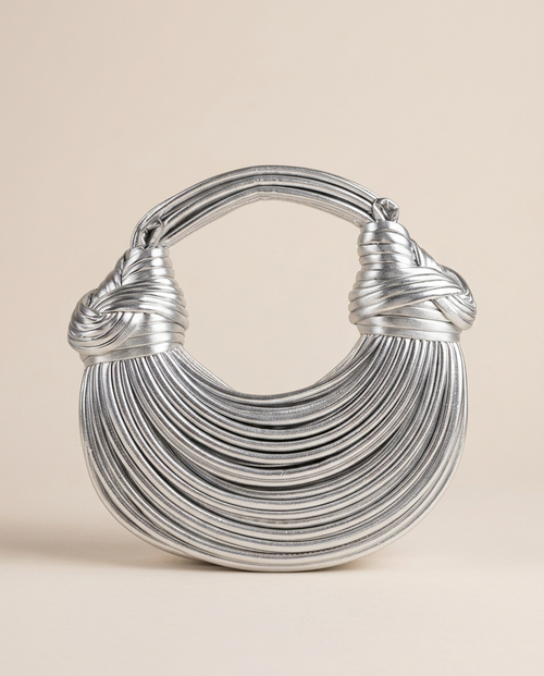 Bolso Escultural con Asa Anudada
