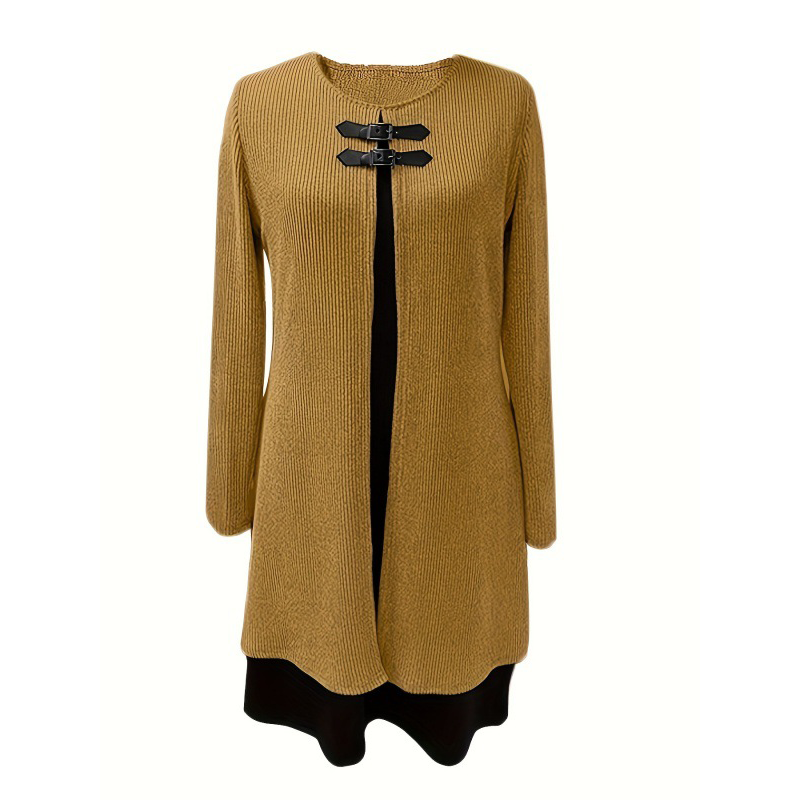 Vestido de mujer de corte evasé, hasta la rodilla, con un sutil efecto de dos piezas