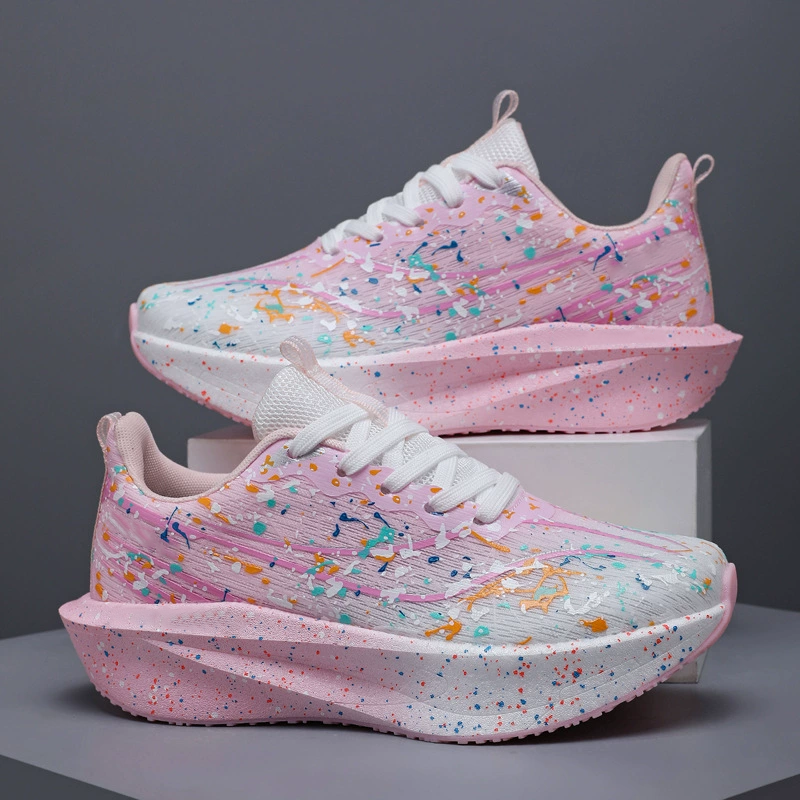 Zapatillas deportivas ligeras, llamativas y modernas