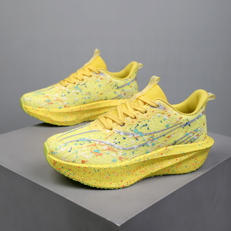 Zapatillas deportivas ligeras, llamativas y modernas